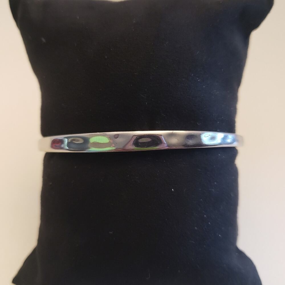 Kendra Scott Zorte‎ Bangle bracelet hammered metal silver